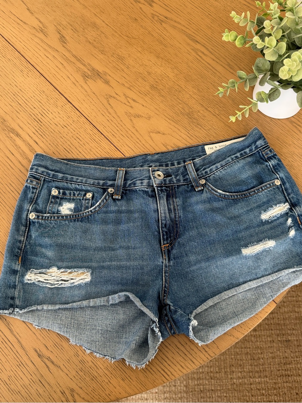 Rag & Bone Distressed Denim Shorts Size 29 Blue Mid Rise Raw Hem 100% Cotton - Picture 2 of 5